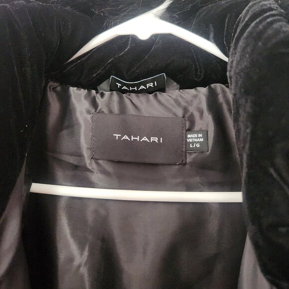*NWT - Tahari Dana Hooded Faux Fur Trim Puffer Coat - Black - Large- $320 Retail - Picture 10 of 15
